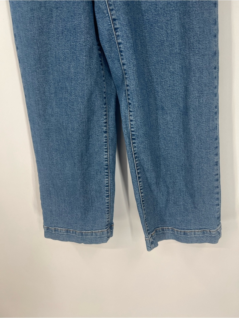 Levi’s Ribcage Wide Leg Crop Jeans High Rise - Picture 4 of 8